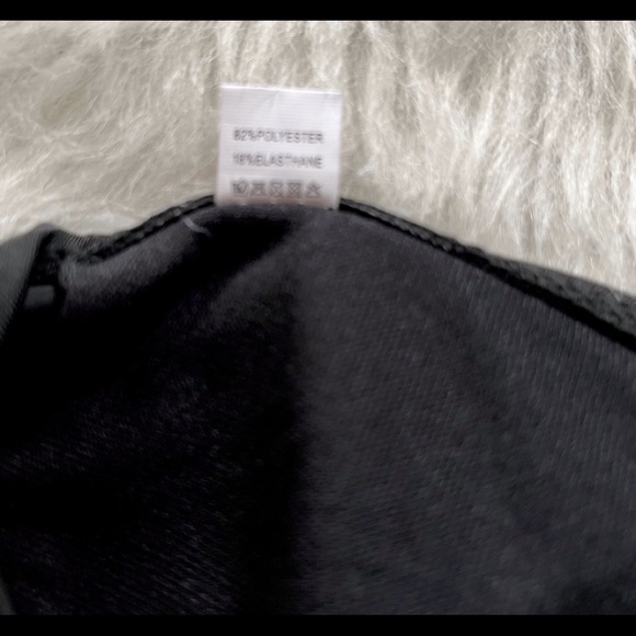 NWOT Black Halter Top Bikini Size Medium - Picture 7 of 7